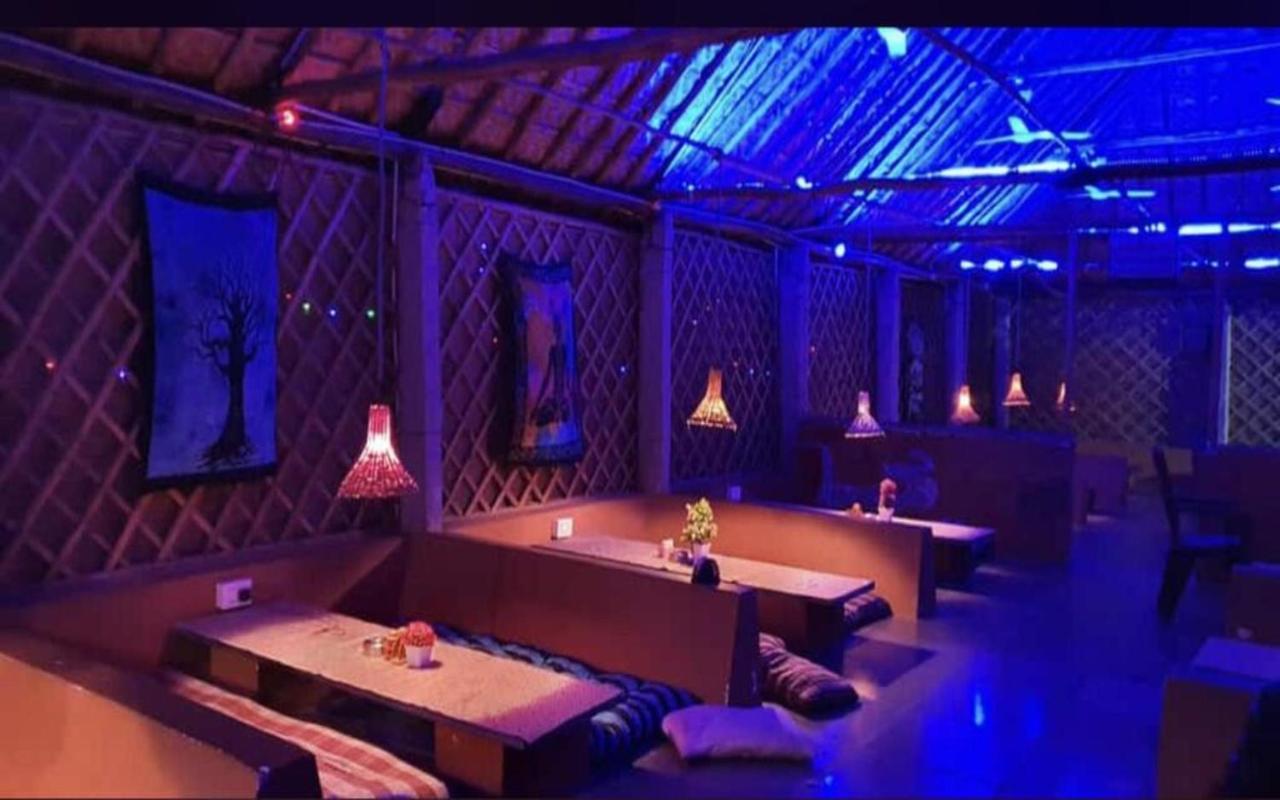 Hotel Megha Resort Hampi Extérieur photo