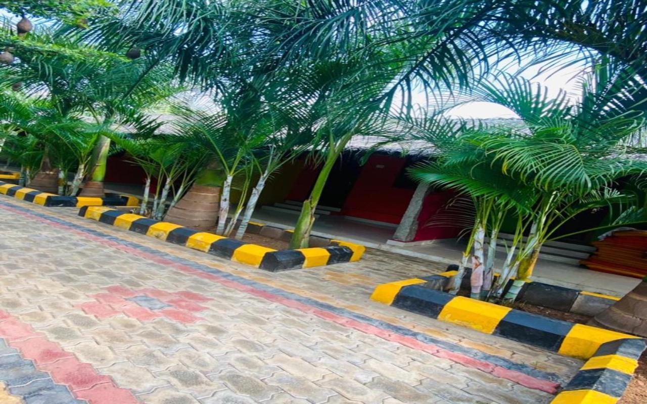 Hotel Megha Resort Hampi Extérieur photo